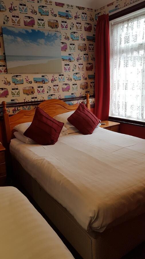 瓦尔丁住宿加早餐旅馆 黑潭 外观 照片
